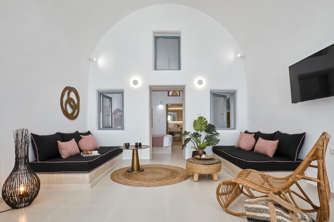 U & Me Suites Fira  Dış mekan fotoğraf